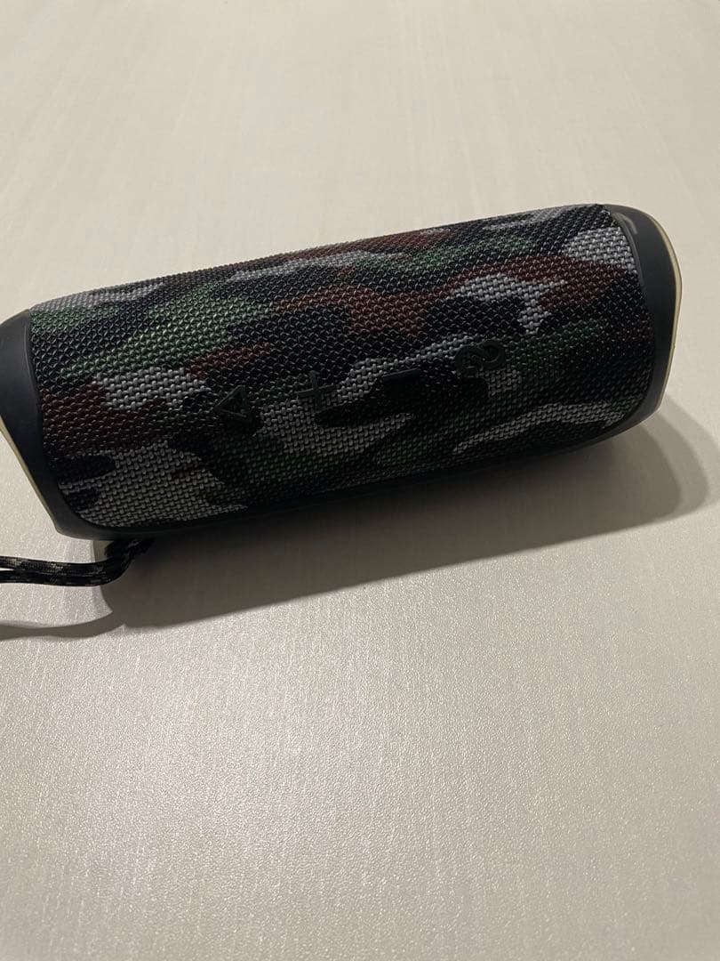 JBL ワイヤレススピーカー 迷彩