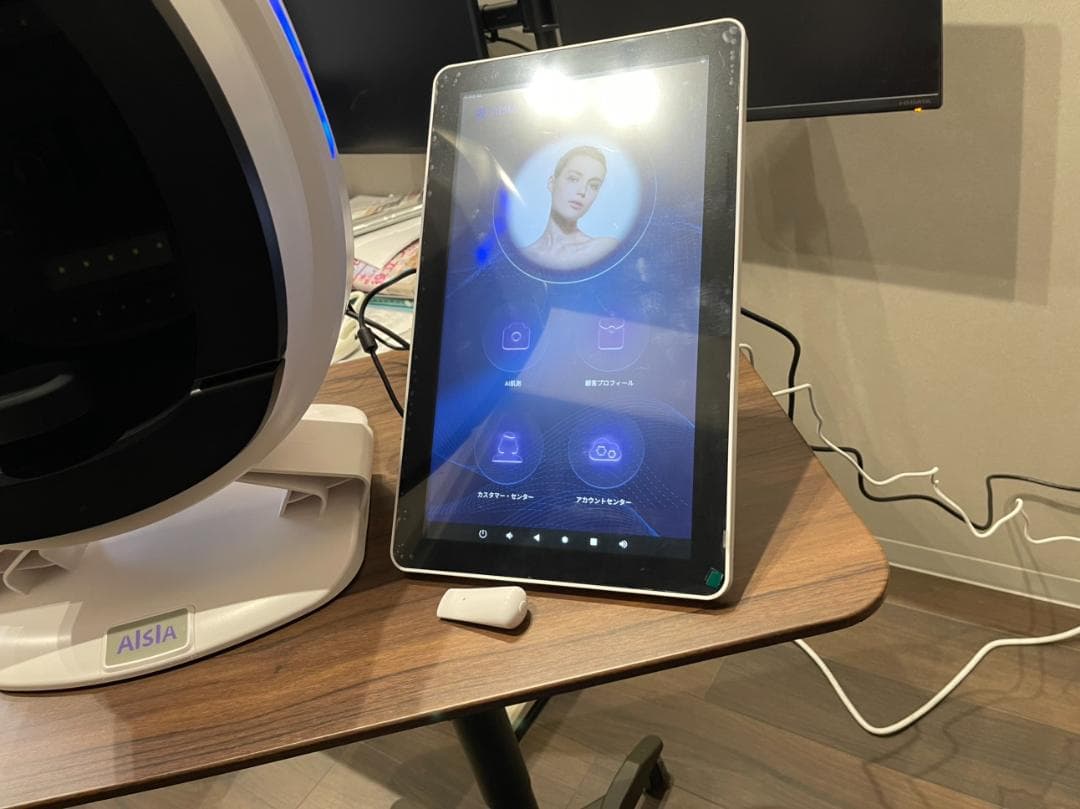 送料込みです。AISIA肌分析　スキンアナライザー　次世代型⭐︎肌診断器、肌診断機