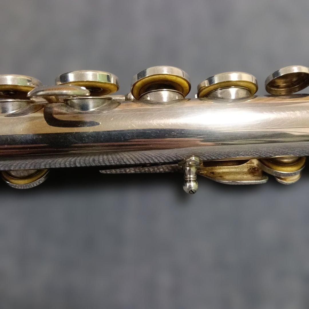 YAMAHA　 YFL‐31 　フルート　 ハードケースと掃除棒付き　中古