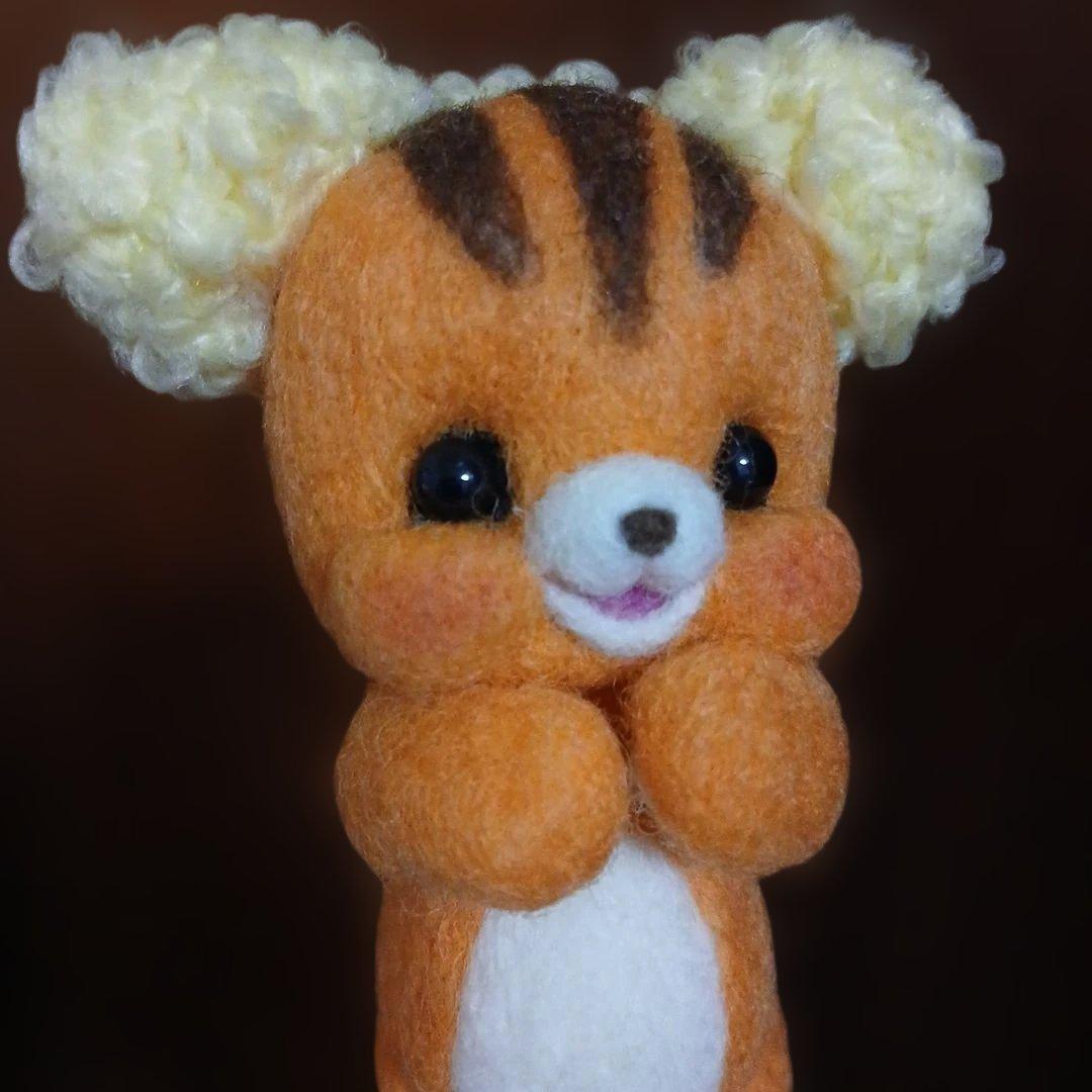 作家様　羊毛フェルト　リス　オレンジ