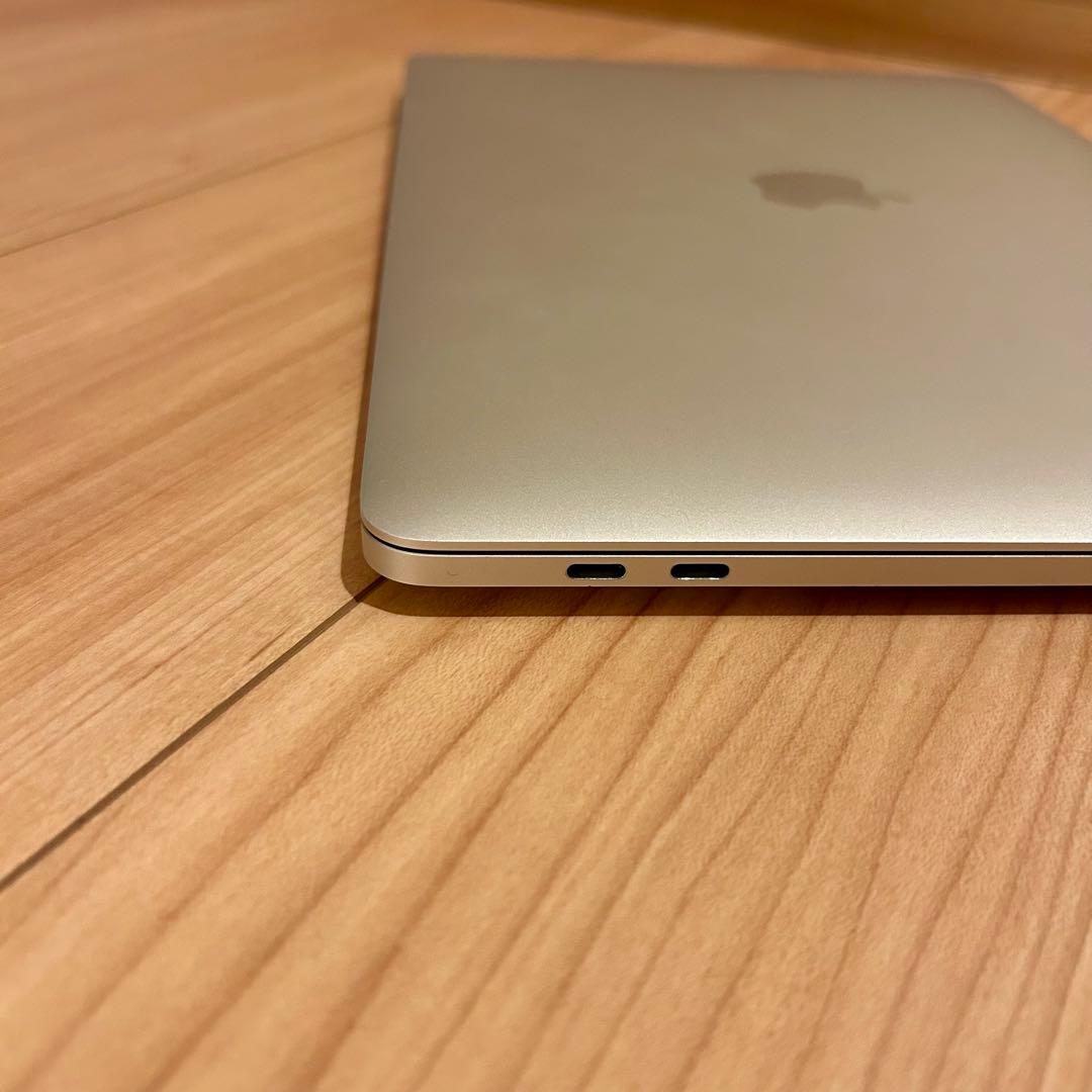 MacBook本体 MacBook Pro 13in 2020 8GB 256GB M1 A2338