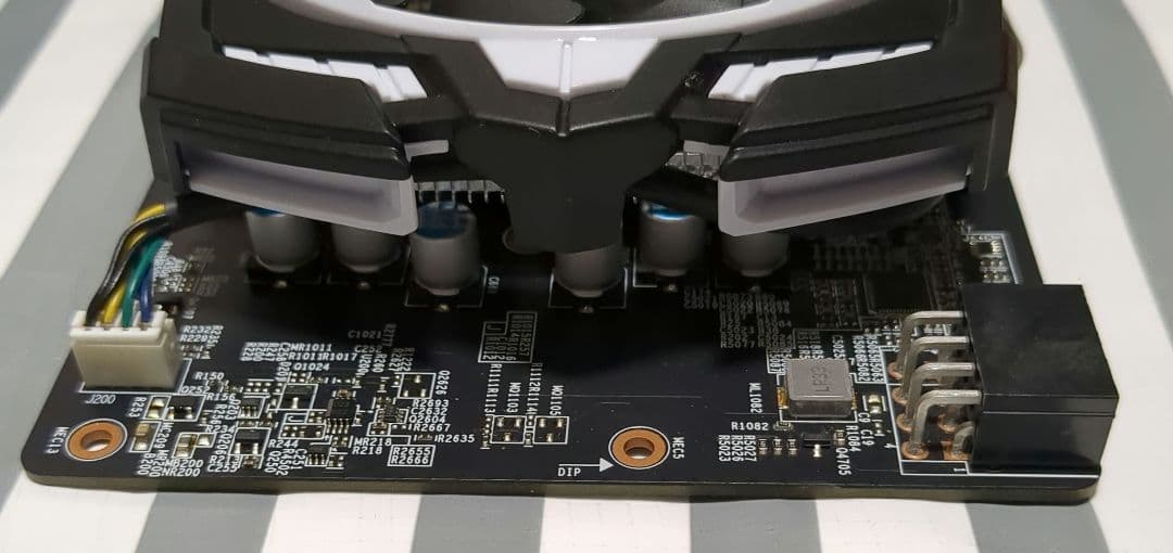 RADEON RX 580 8GB グラボ