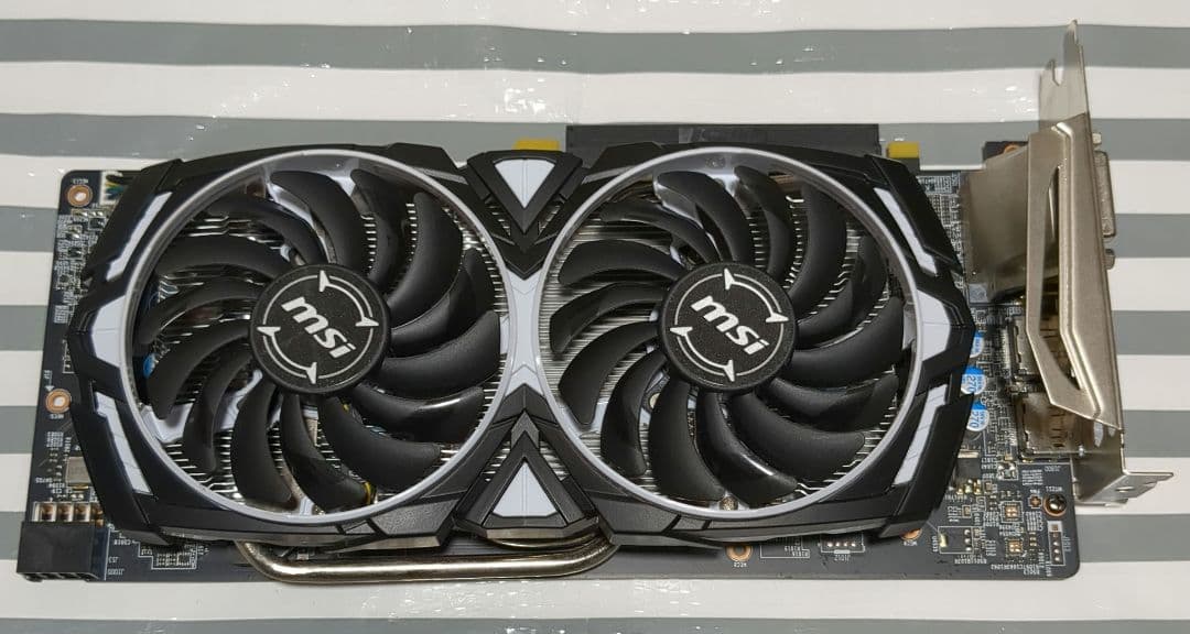 RADEON RX 580 8GB グラボ