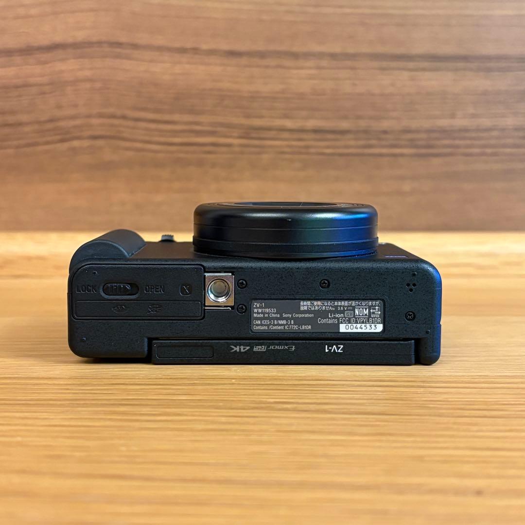 【バッテリー3つ付き】SONY ZV1