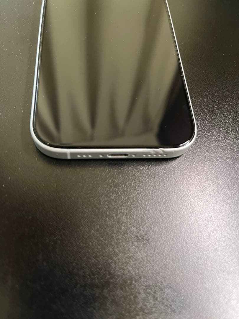 Apple iPhone 17 ホワイト 本体 充電ケーブル付き
