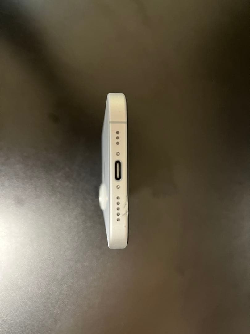 Apple iPhone 17 ホワイト 本体 充電ケーブル付き