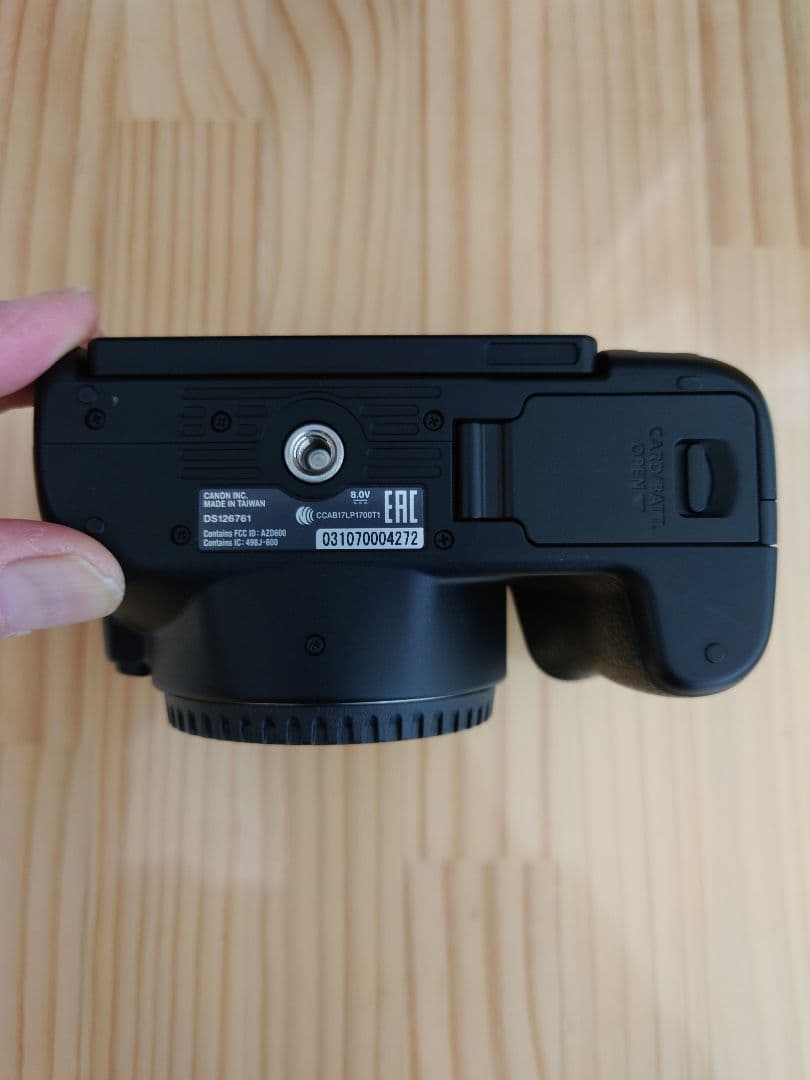 ★実用品★ Canon キャノン EOS X10 レンズキット