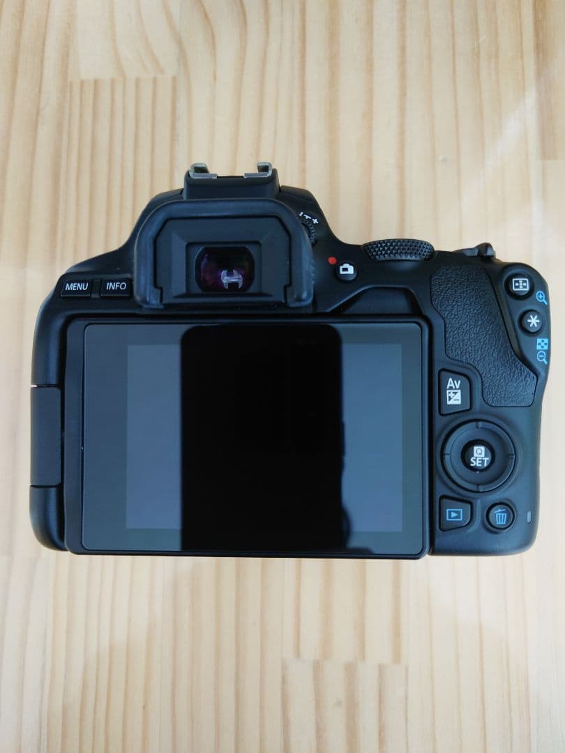 ★実用品★ Canon キャノン EOS X10 レンズキット