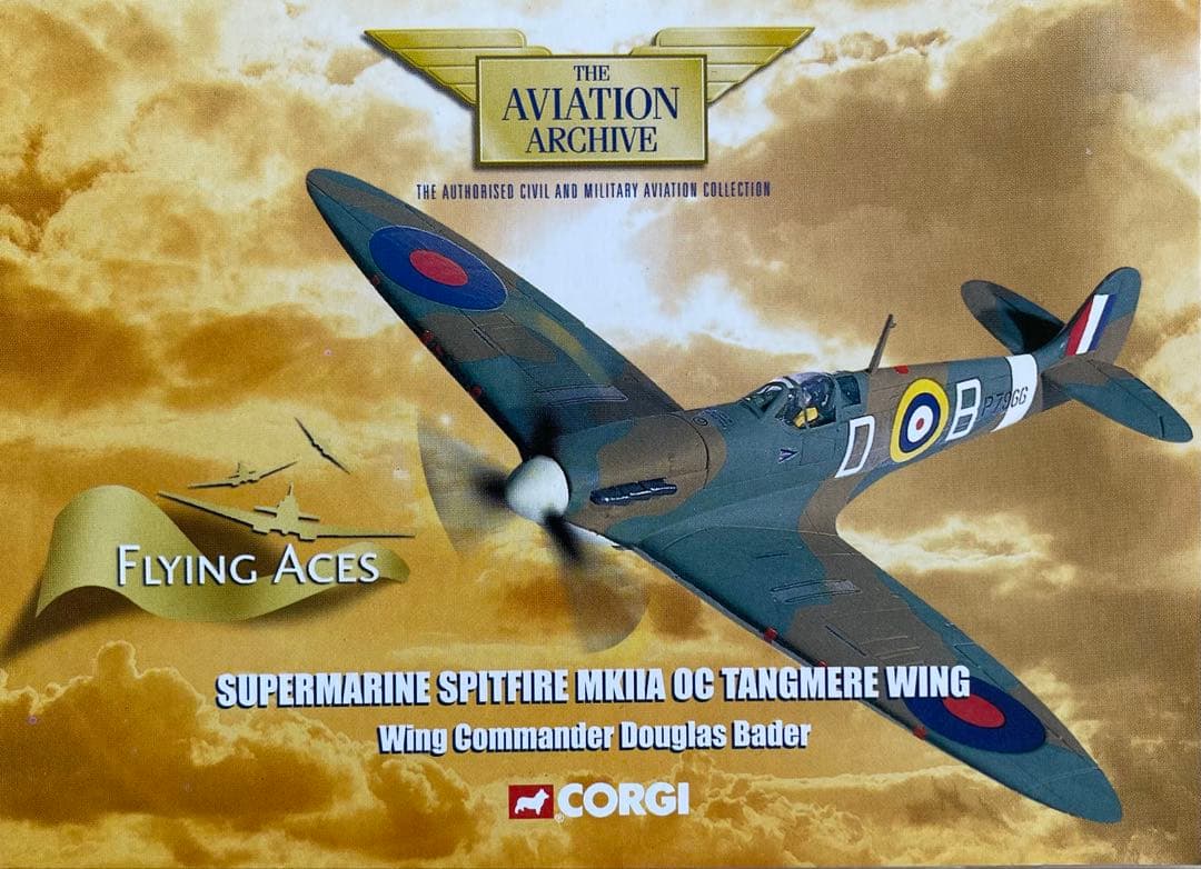 絶版新品　コーギー1/72 スピットファイア　MkⅡA ダグラス・ベーダー