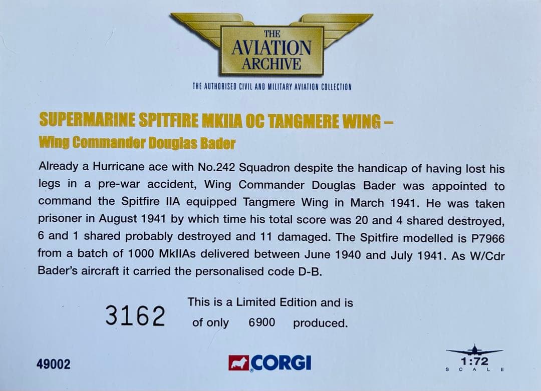 絶版新品　コーギー1/72 スピットファイア　MkⅡA ダグラス・ベーダー