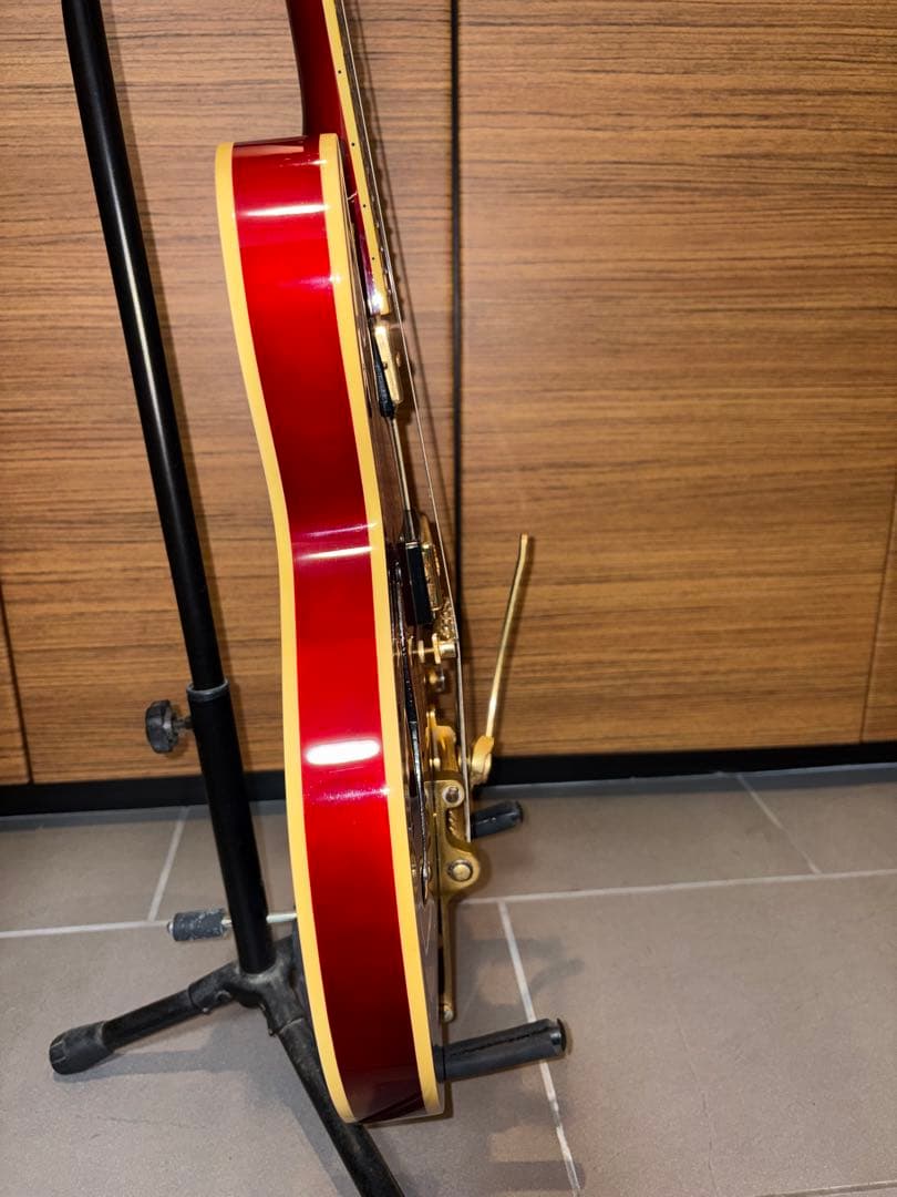 Gibson P-94搭載エピフォンYEC Riviera ビグスビー付き