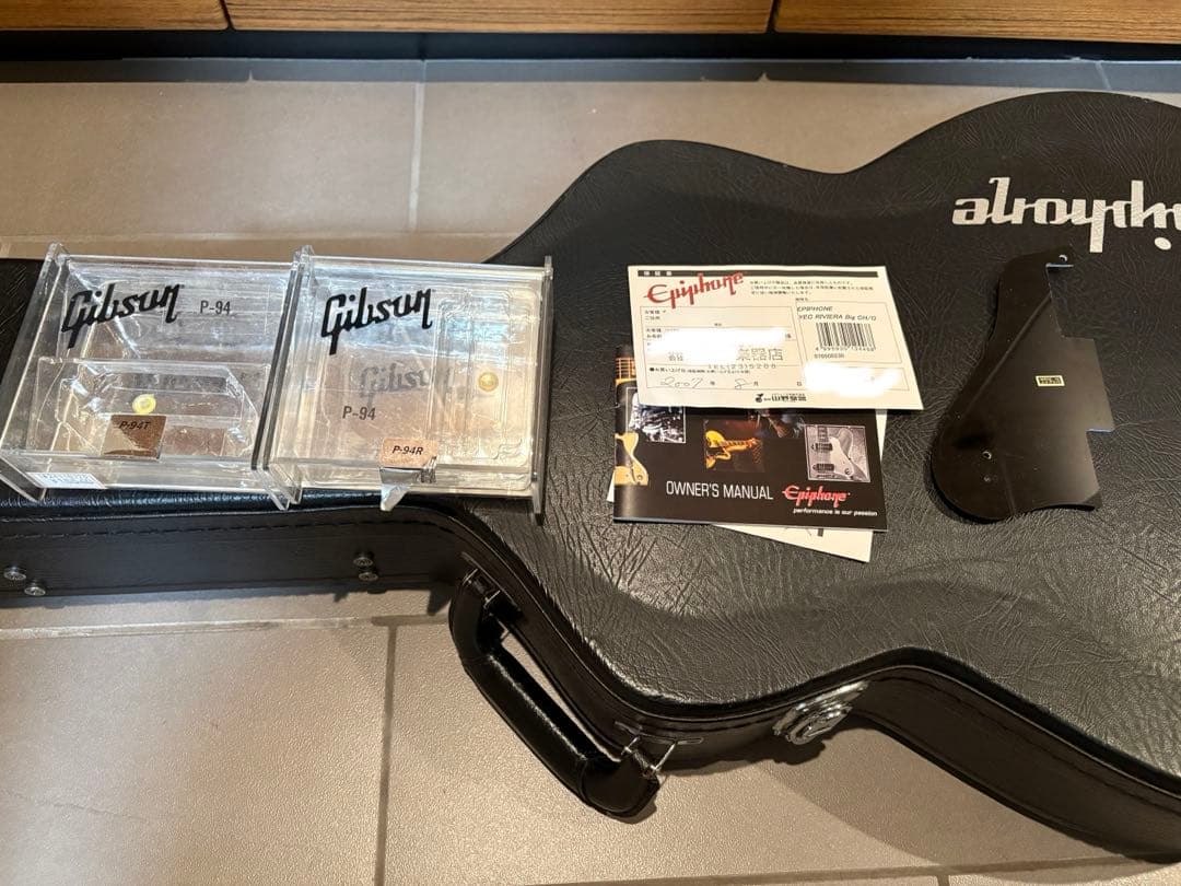 Gibson P-94搭載エピフォンYEC Riviera ビグスビー付き