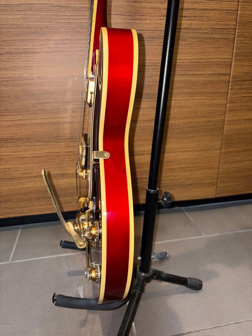Gibson P-94搭載エピフォンYEC Riviera ビグスビー付き
