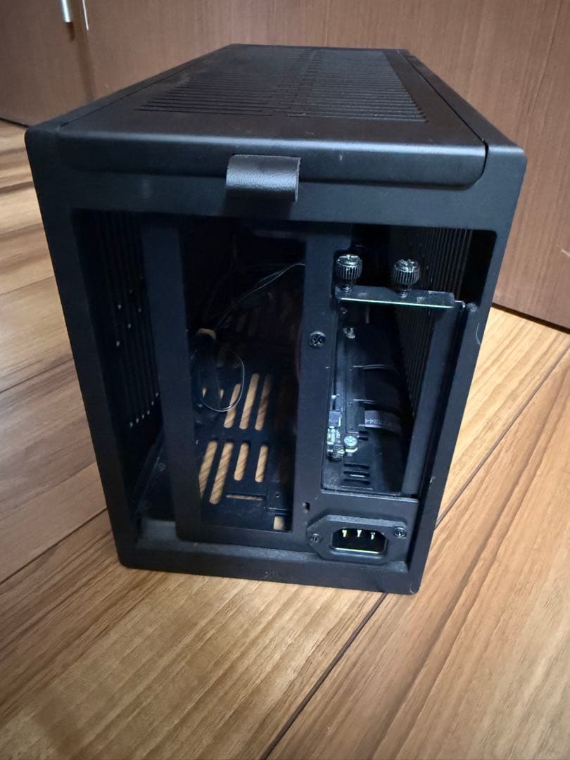 Fractal Design Terra　PCケース