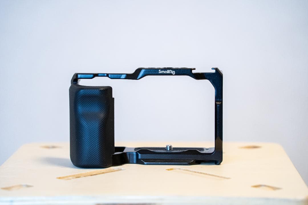 【専用】SONY ZV-E10 ミラーレス一眼カメラ【おまけ多数】