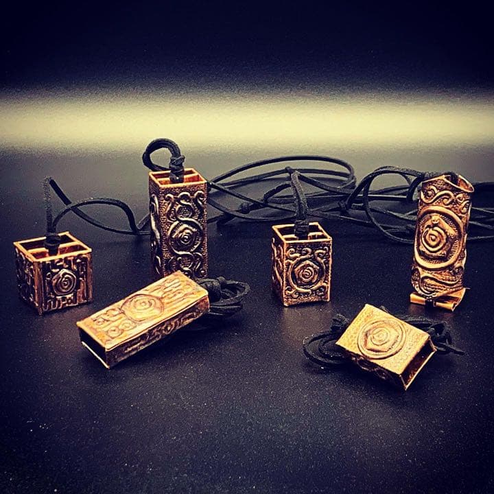 オーダーメイド　和デザインネックレス　無骨で繊細、激レア銅板細工アクセサリー