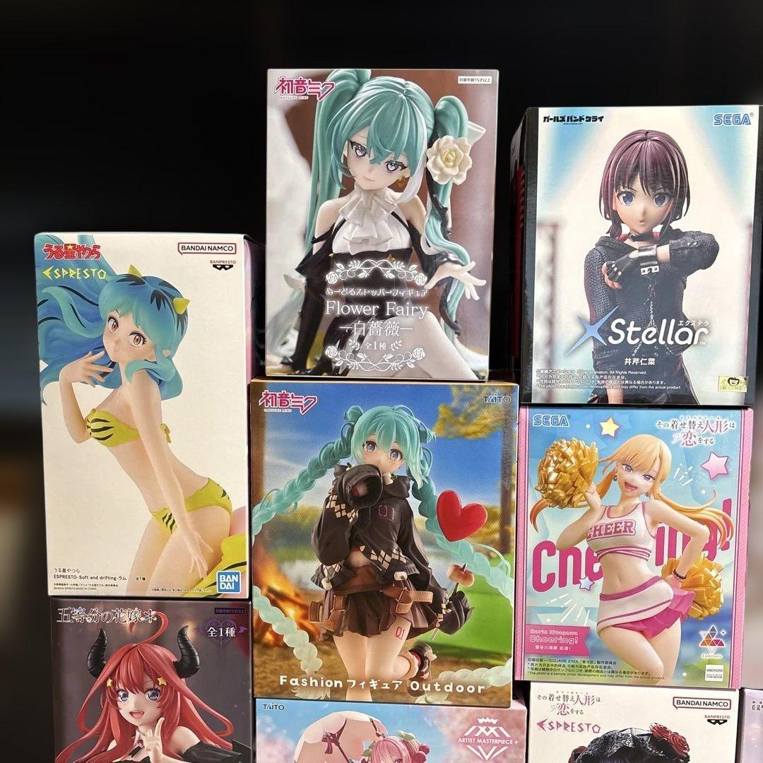 【新品未開封】最新有 プライズフィギュア18種まとめ売り 桜ミク まどか