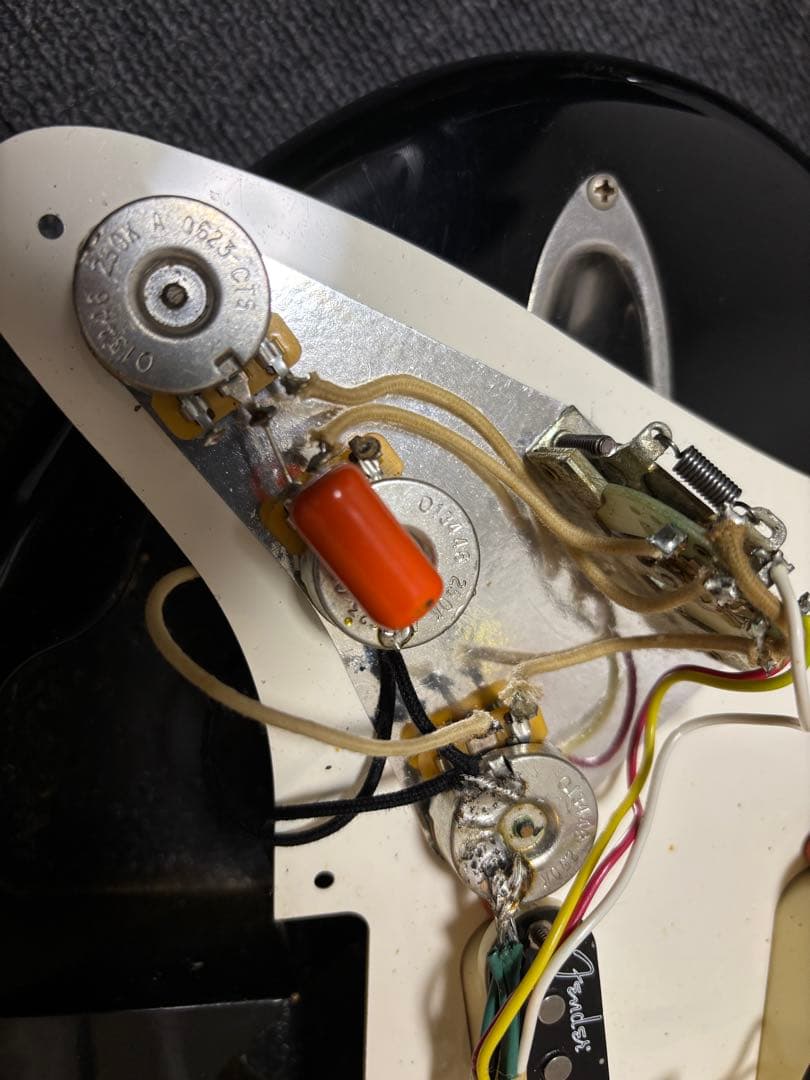 【最終大幅値下げ】Fender Japan Eシリアル Stratocaster