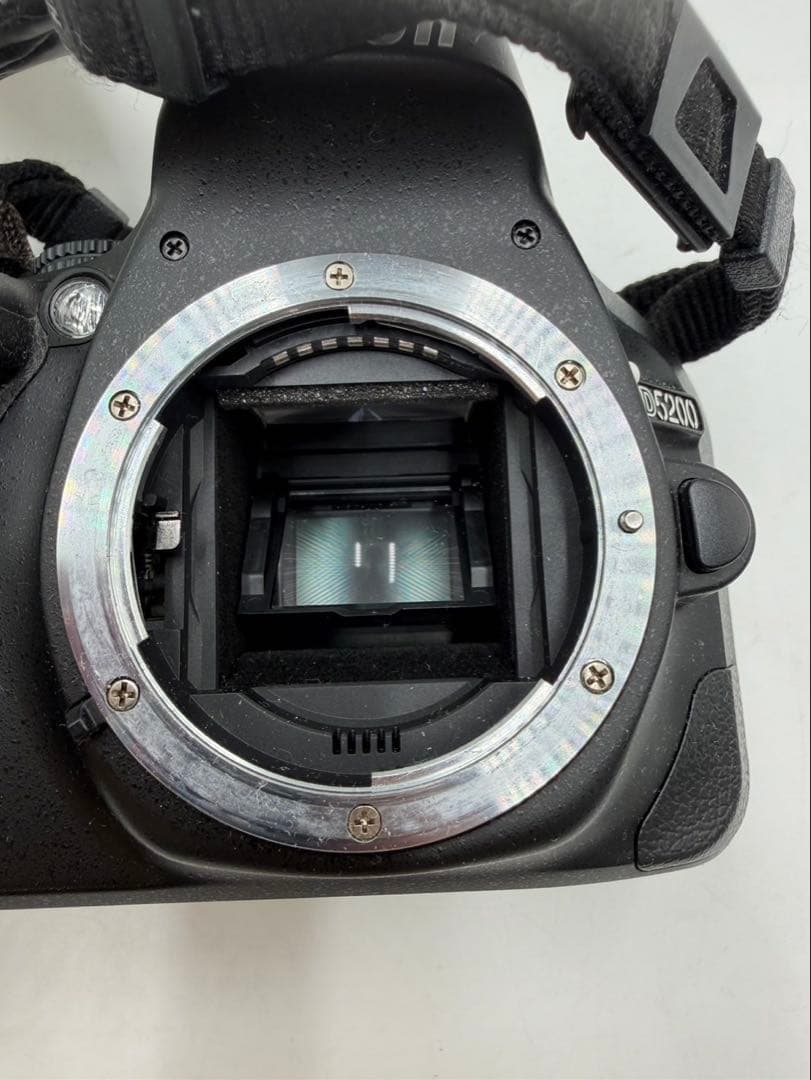 ニコン NIKON D5200 ボディ デジタル一眼レフカメラ