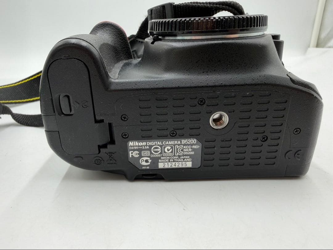 ニコン NIKON D5200 ボディ デジタル一眼レフカメラ