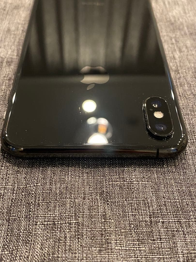 【中古】付属品発見！iPhone XS MAX 64㎇