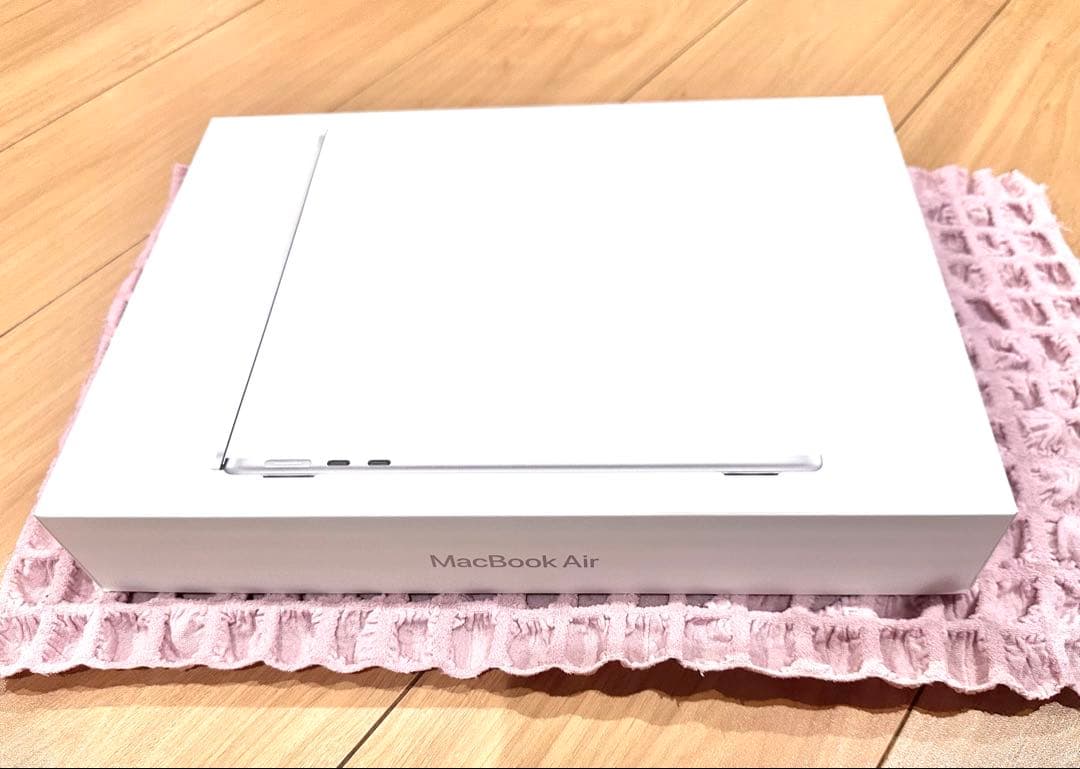 美品Apple MacBook Air M4 13インチ 512GB 24GB
