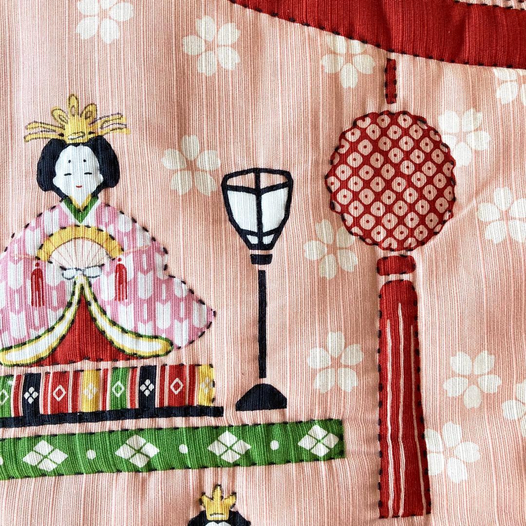 No.300 お雛様　手縫いキルトタペストリー　ハンドメイド