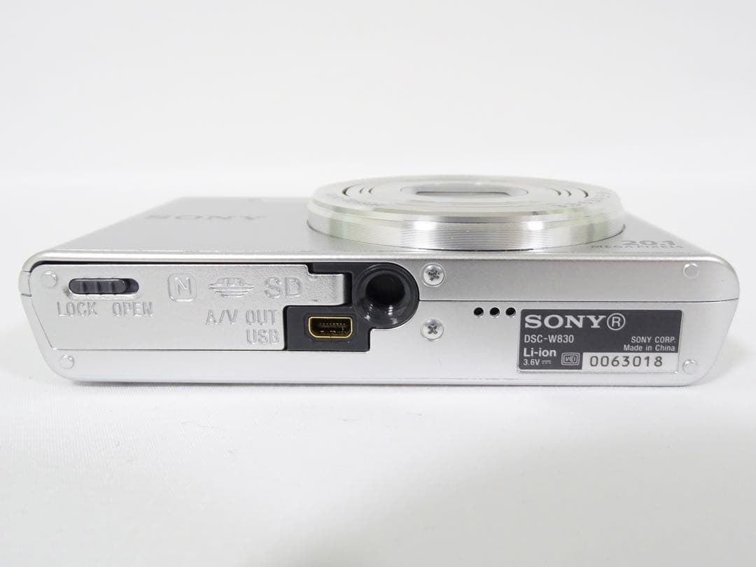 【美品】ソニー SONY DSC-W830 コンパクトデジタルカメラ 元箱付き