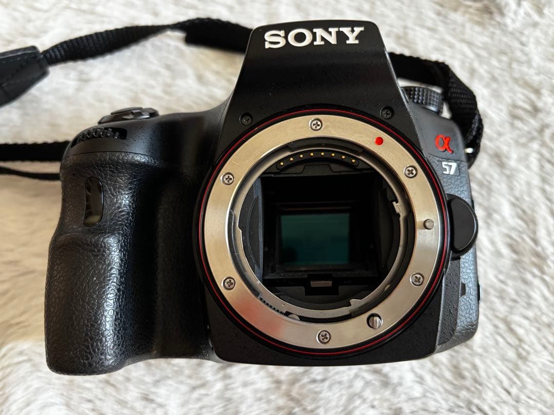 SONY α57 一眼レフ レンズ2本セット18-55mm 75-300mm