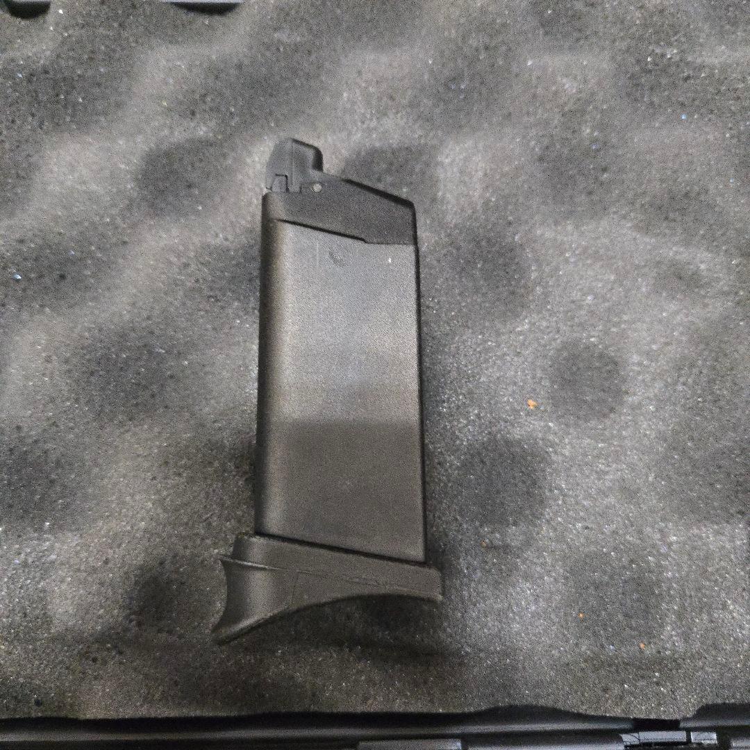 東京マルイGLOCK 26 ガスガン ガンケース・BB弾ローダー・ガス予備缶あり