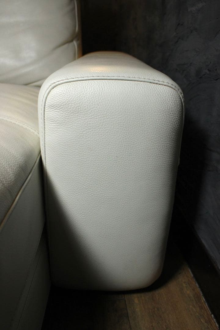 全国送無料、首都圏3.6万割引　80万　左右可フェザー本革コーナーソファ　バカラ