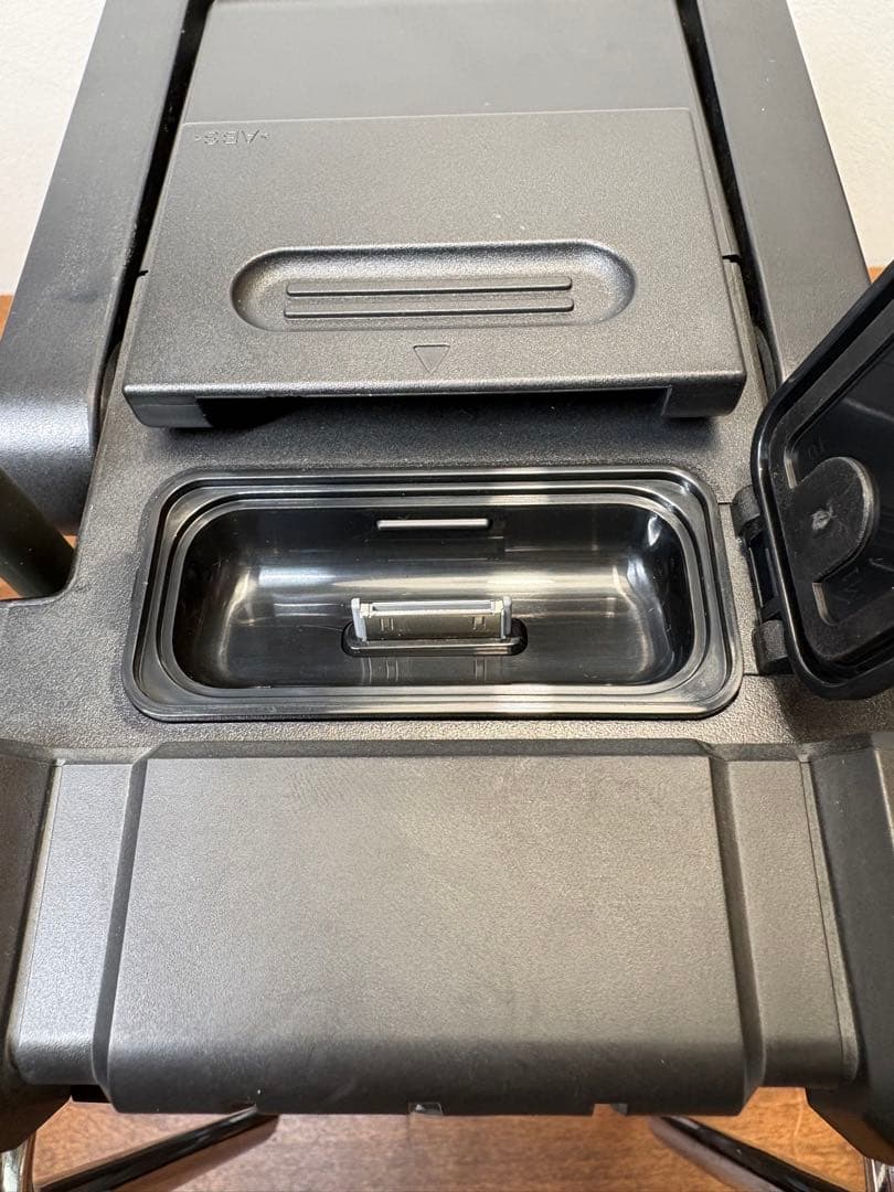 Makita 充電式ラジオ 黒 LXT iPod iPhone対応 防水 防塵