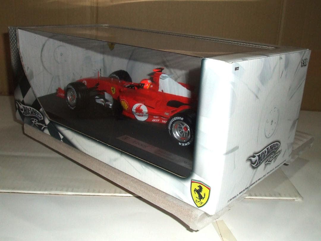 未開封　フェラーリ　F２００５　M・シューマッハ　＃１　マテル　１／１８