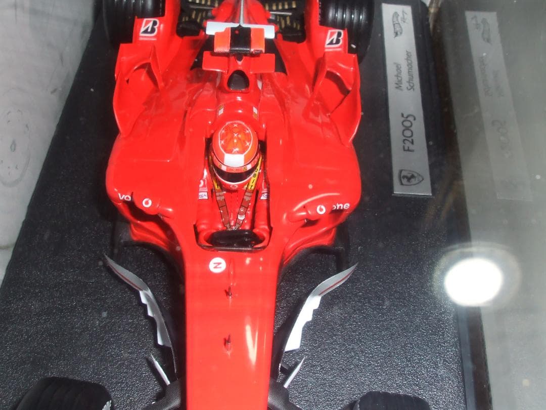 未開封　フェラーリ　F２００５　M・シューマッハ　＃１　マテル　１／１８