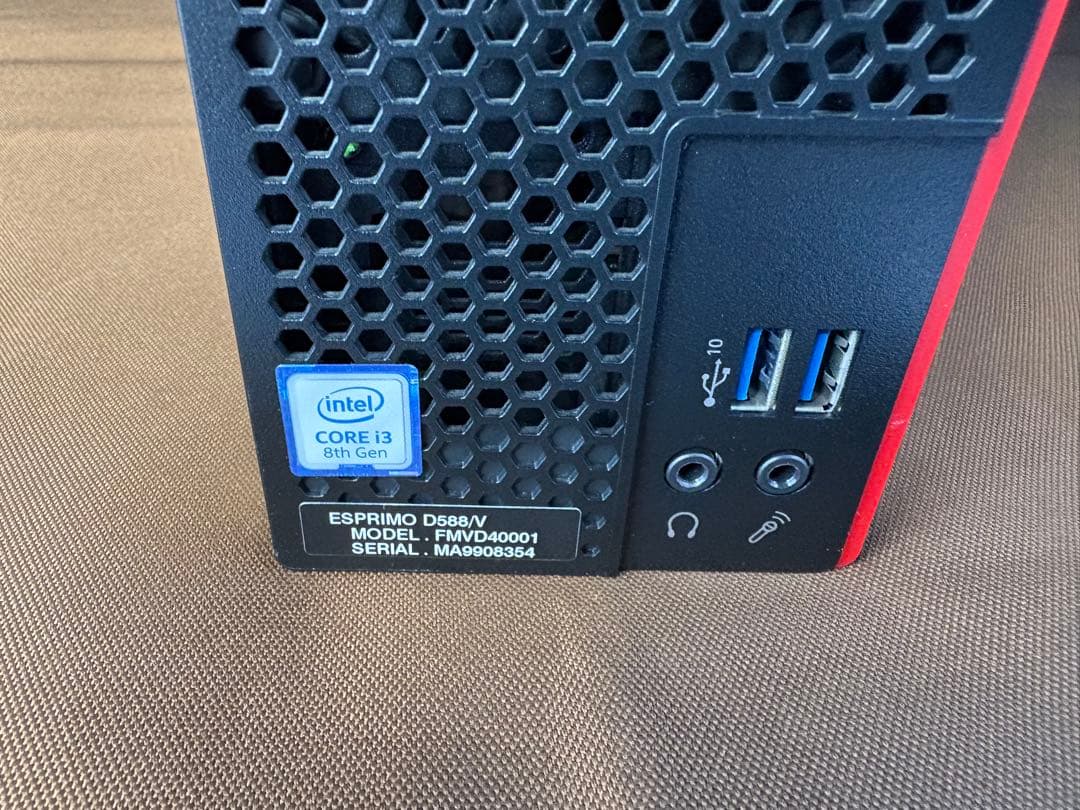 富士通 ESPRIMO 第8世代i3 メモリ16G SSD＋HDD Win11
