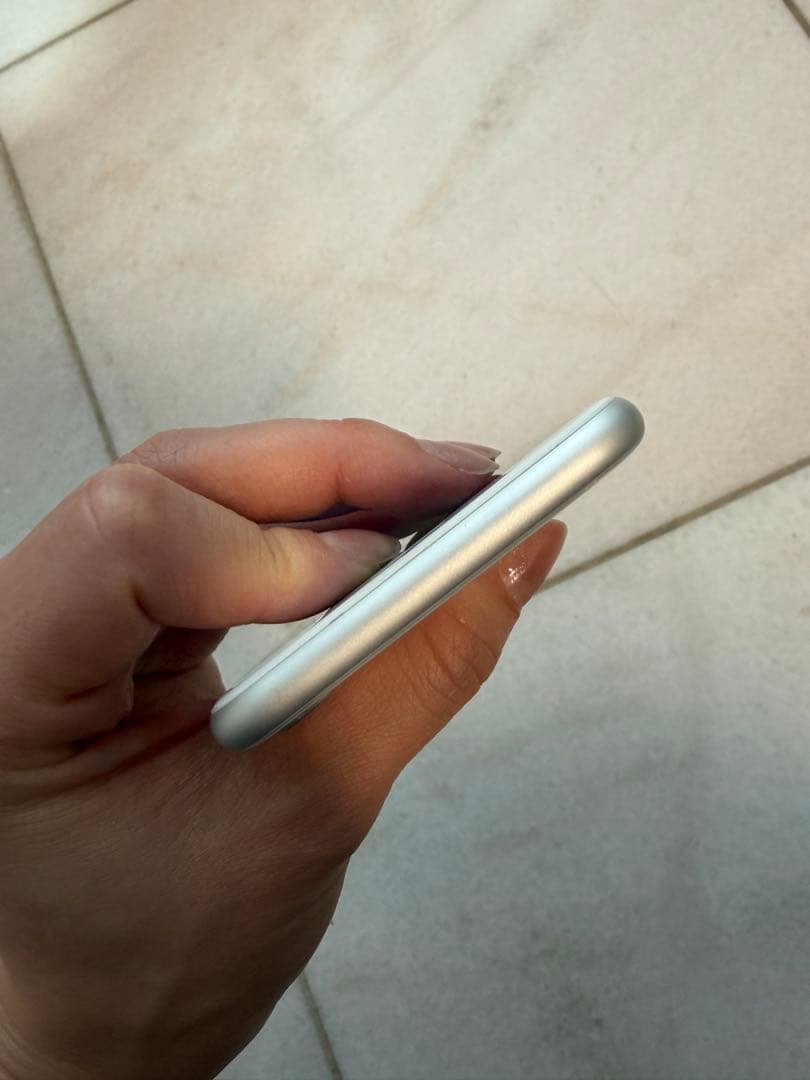 Apple iPhone 8 ホワイト 64GB