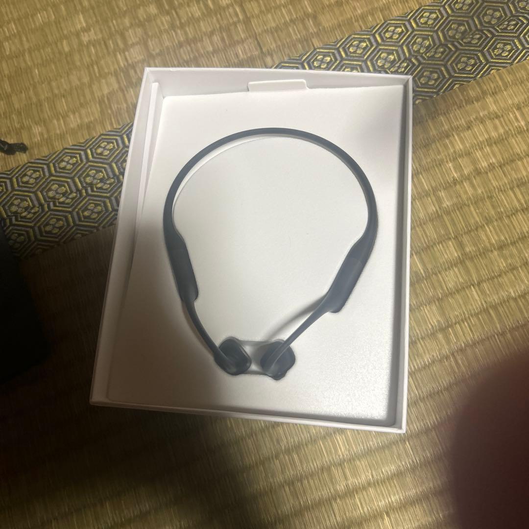SHOKZ OPENRUN 骨伝導イヤホン