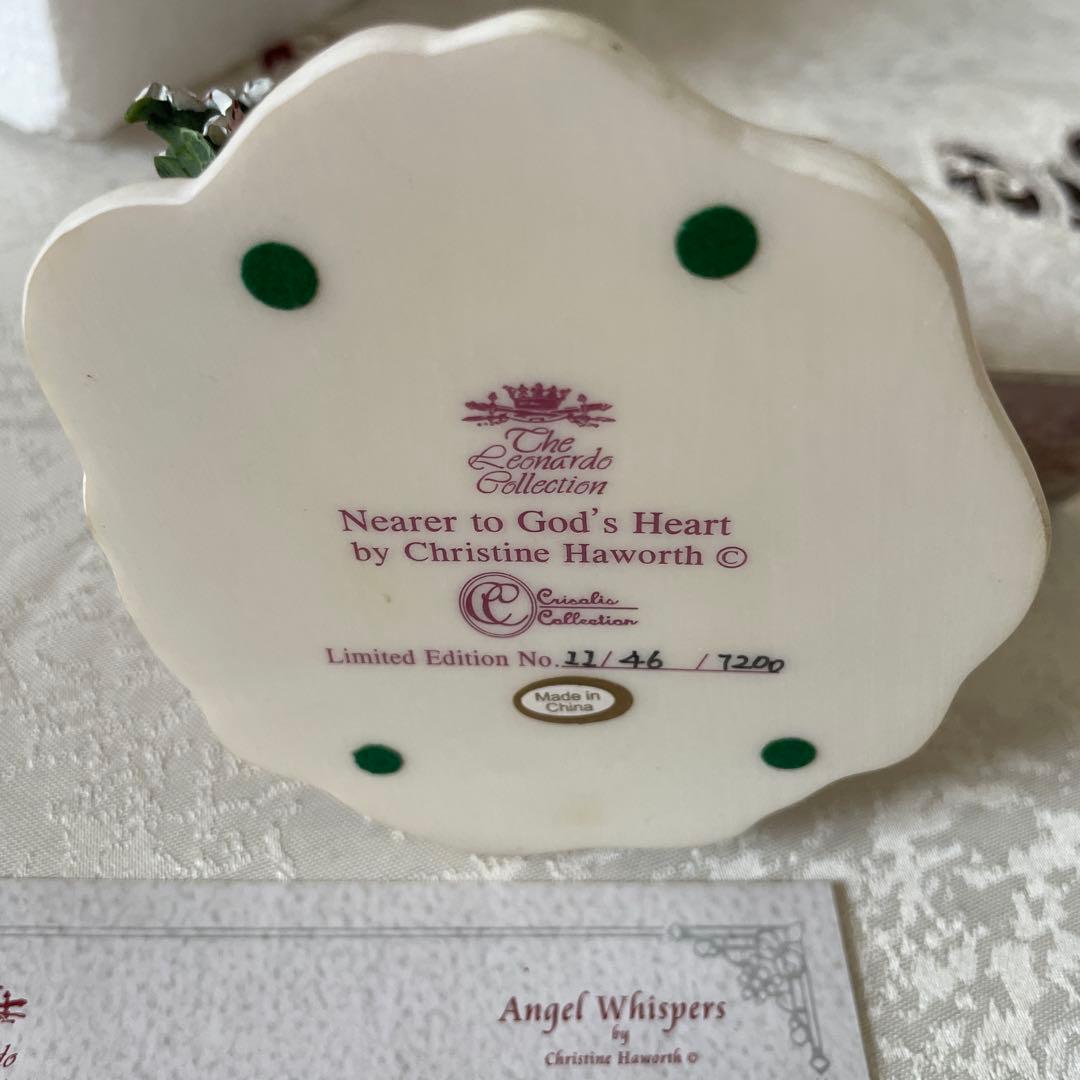 天使の置物 陶器製 Angel Whispers.