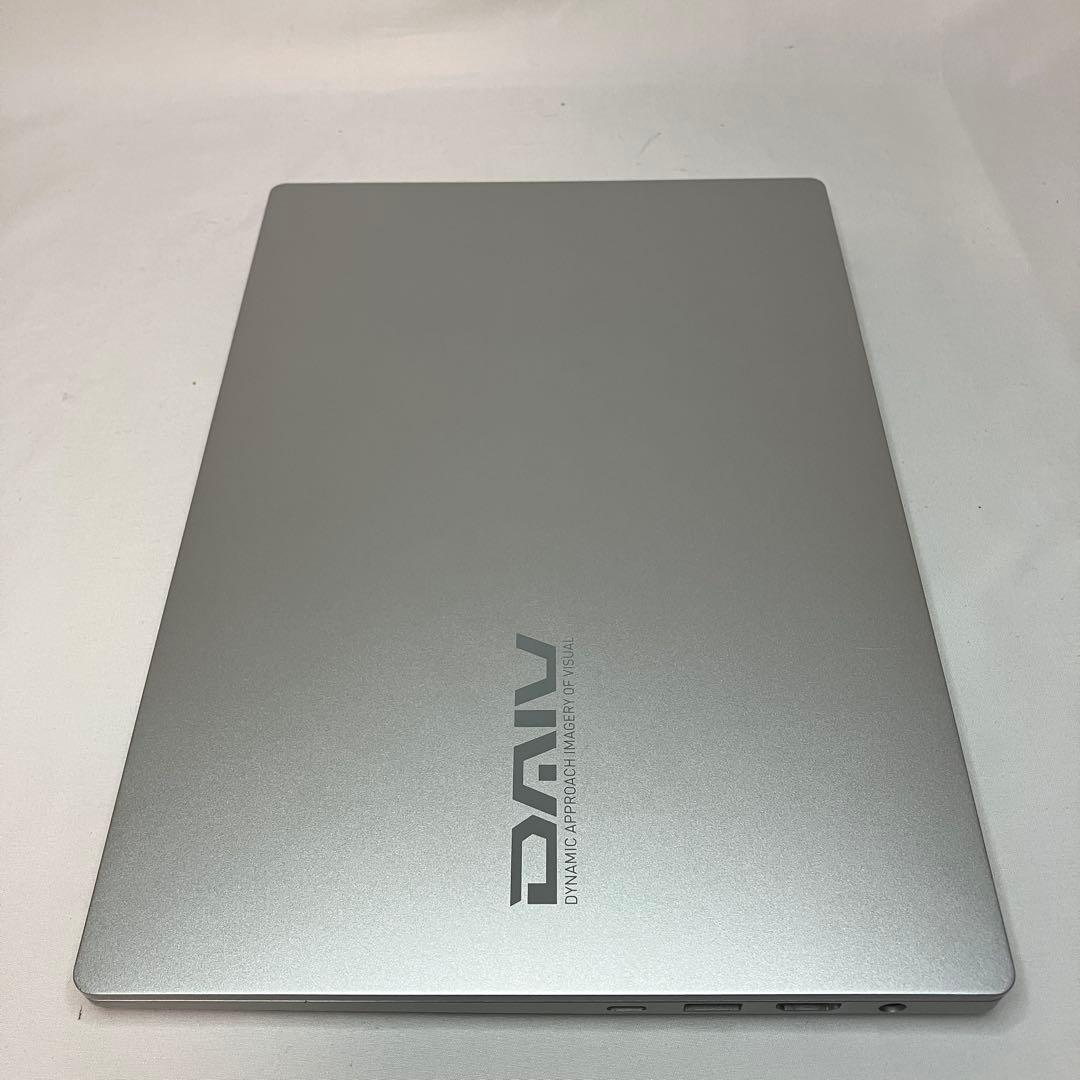 美品 mouse DAIV Z4 第13世代 i7 32GB 1TB WUXGA