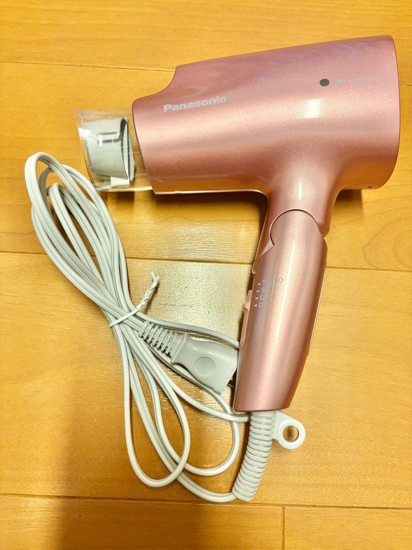 Panasonic ナノケア　ヘアードライヤー ペールピンク