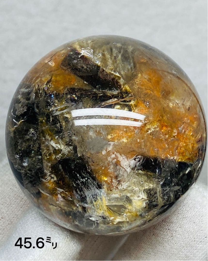 45.6㍉　ブラック・白・水晶宝石&ゴールド鉱物共生 天然石 希少　自動開運