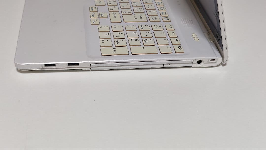 富士通 LIFEBOOK AH77/Rノートパソコン core i7ジャンク扱い