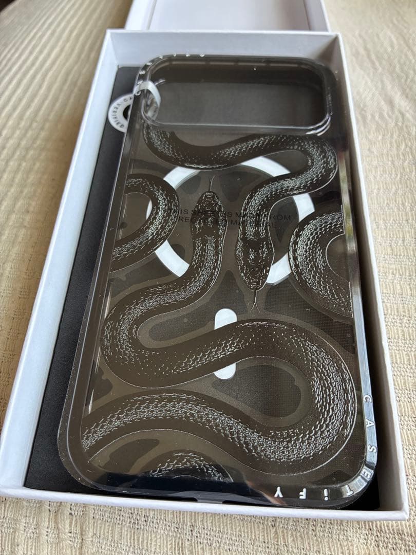 CASETiFY iPhone 17 Pro Max ブラックキングスネーク