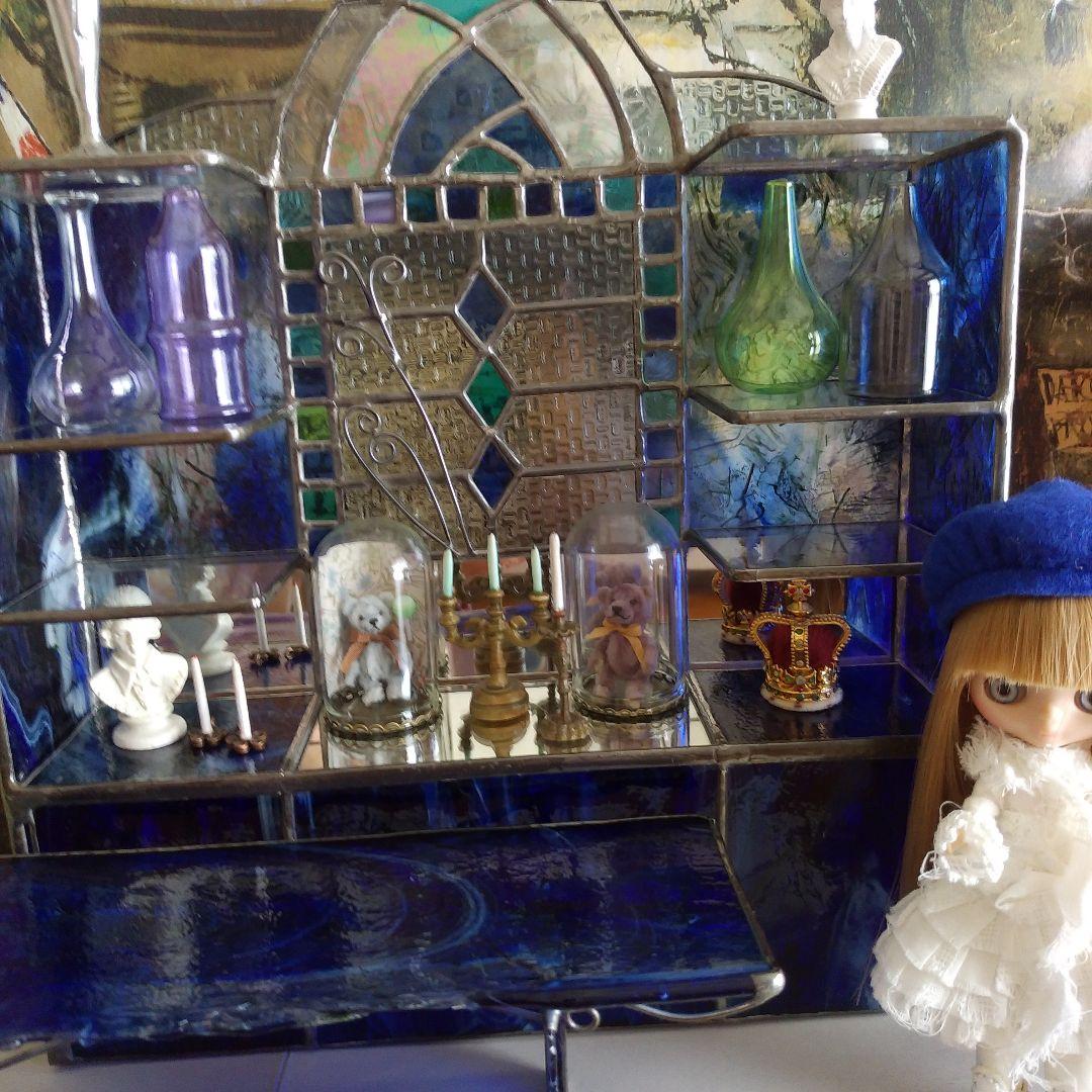 背景、ドールハウス　ミニチュアレトロバー