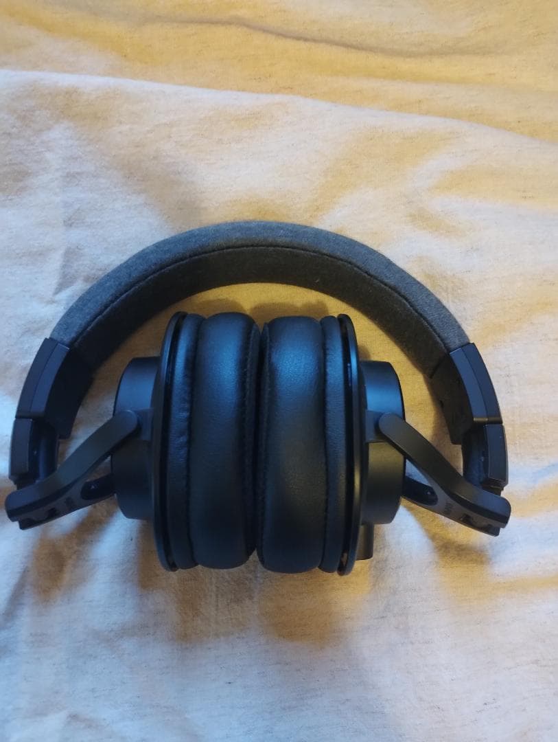 オーディオテクニカ 有線ヘッドホン ブラック 収納ケース付き ATH-M40x