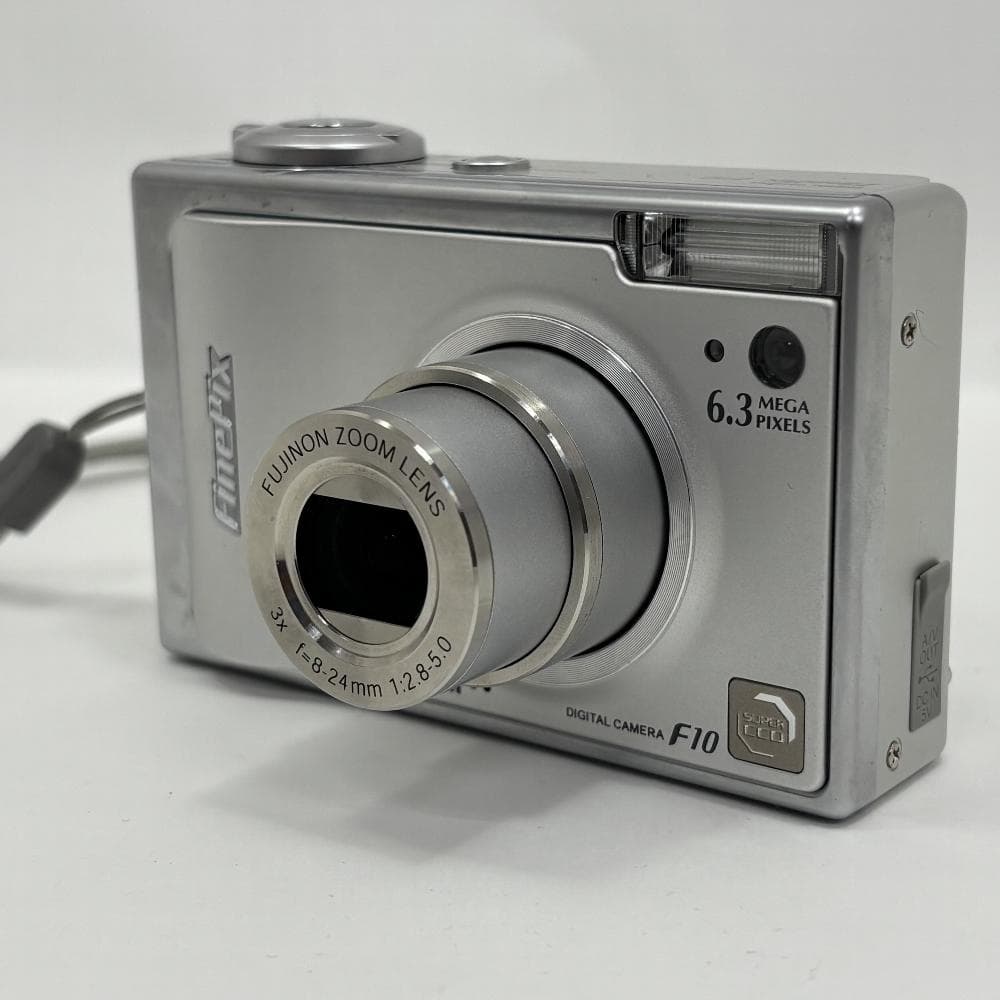 美品 動作品 FUJIFILM FinePix F10 コンパクトデジタルカメラ