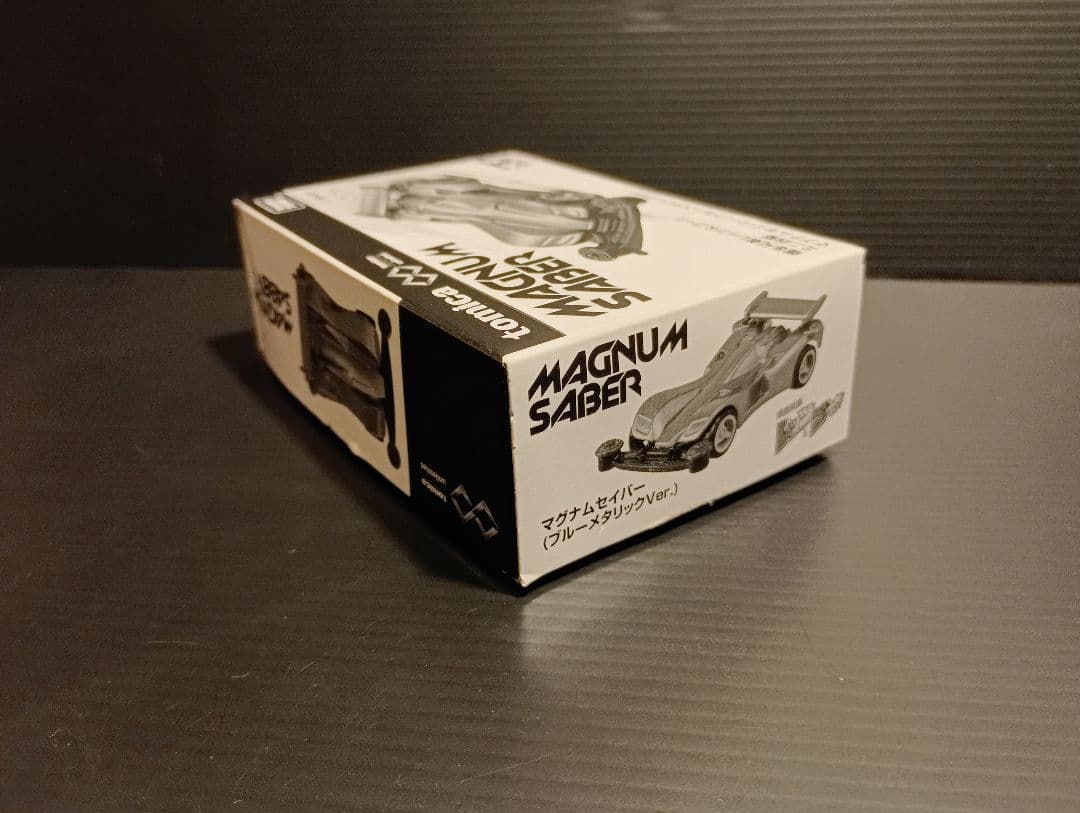 た*】様 MAGNUM SABER ブルーメタリックVer./トミカ