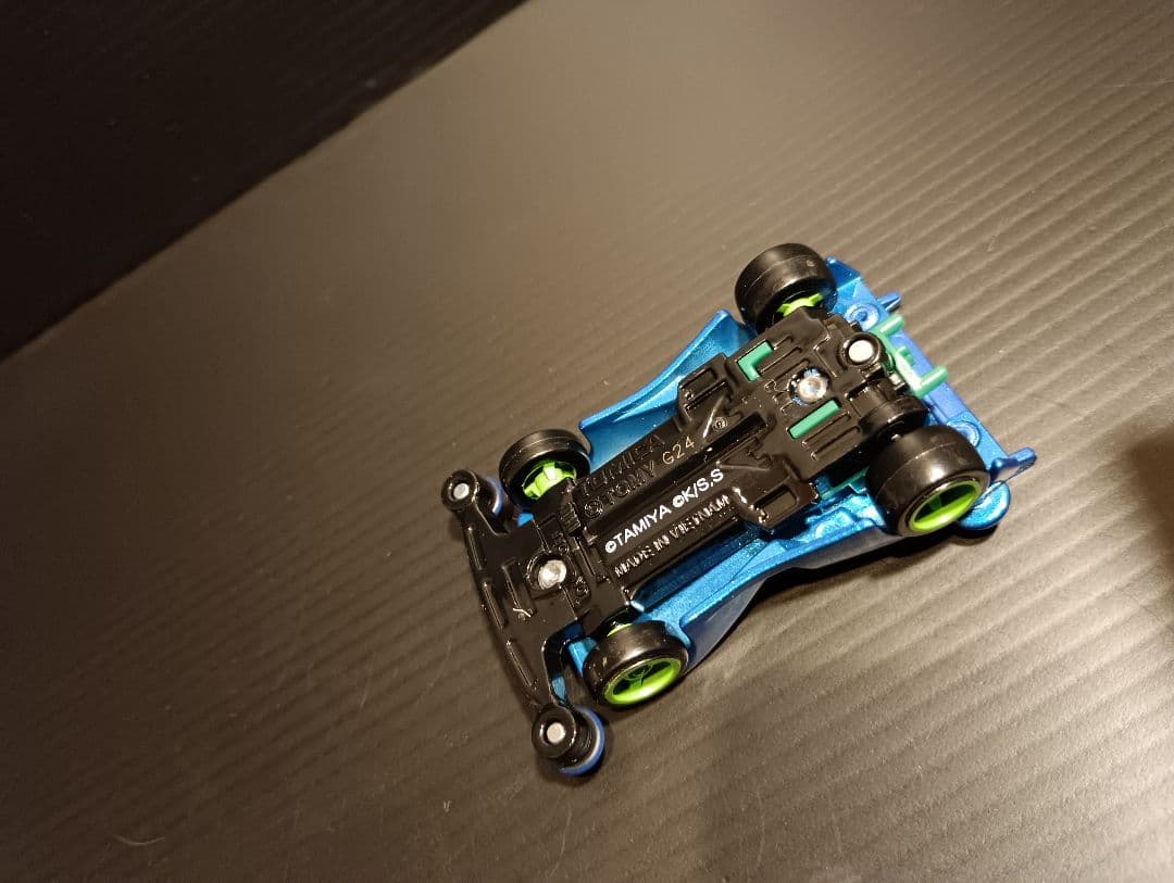 た*】様 MAGNUM SABER ブルーメタリックVer./トミカ