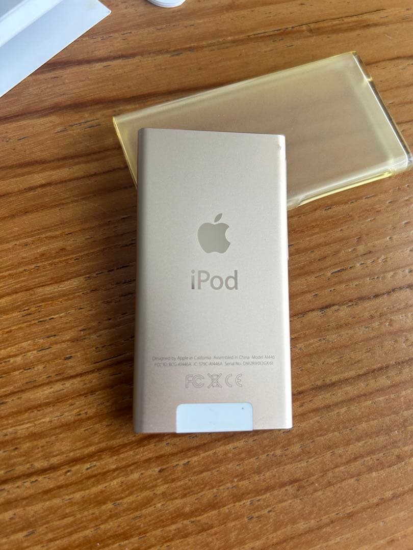 Apple iPod Nano ゴールド　第７世代