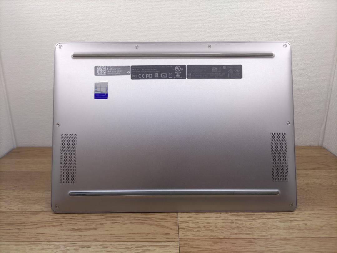 JS：EliteBook Folio Win11 m3 SSD Office